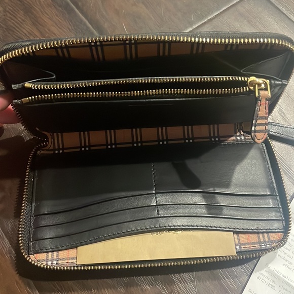 Small Scale Check And Leather Ziparound Wallet- MINT CONDITION, NWOT - Picture 6 of 6